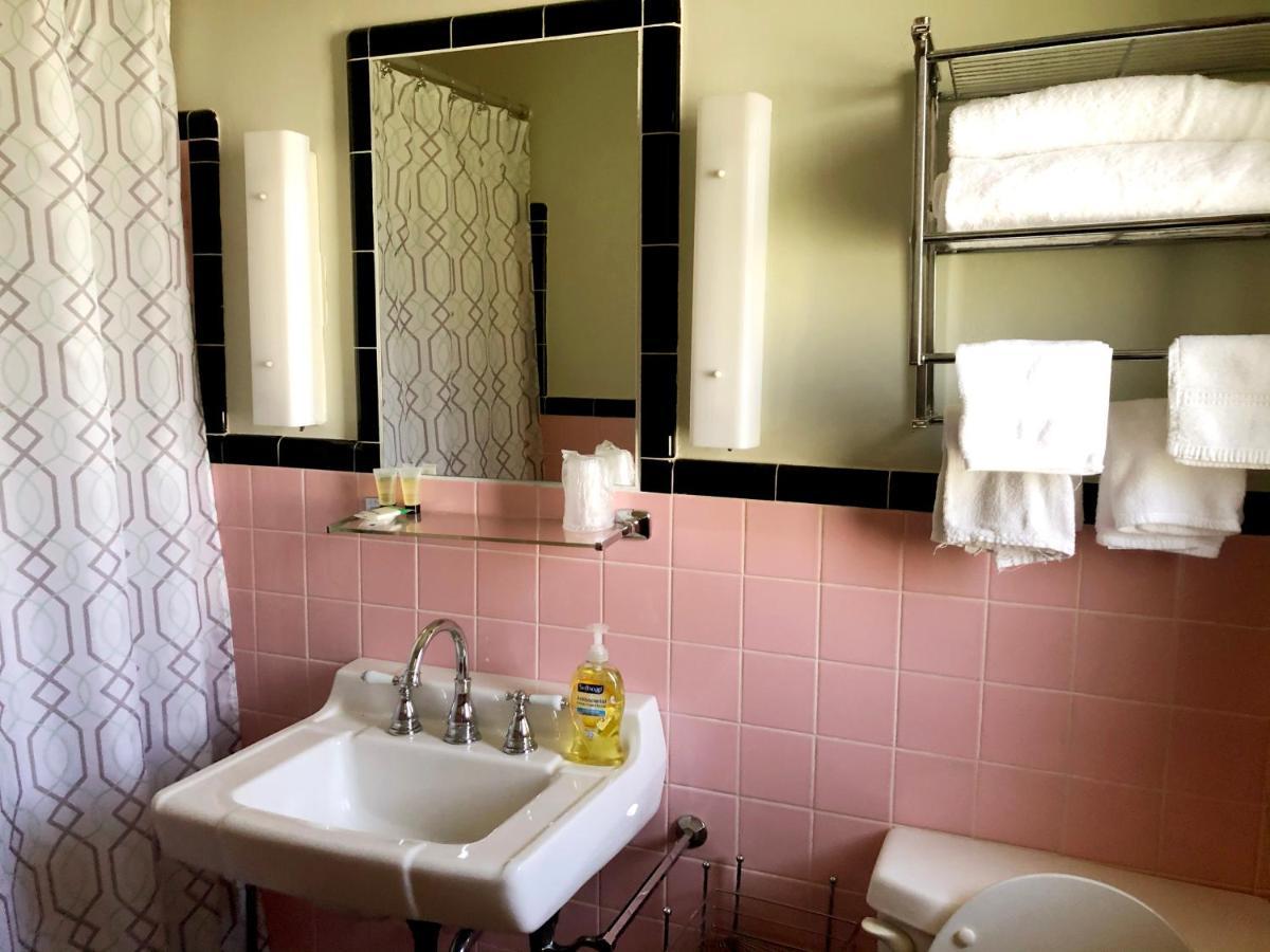 اوبورن Skaneateles Inn On 20 المظهر الخارجي الصورة
