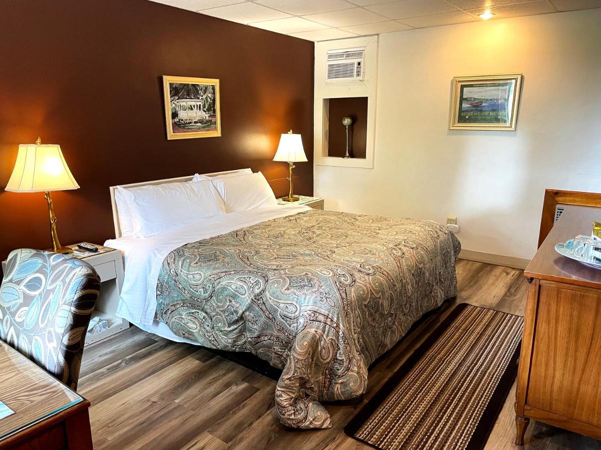 اوبورن Skaneateles Inn On 20 المظهر الخارجي الصورة